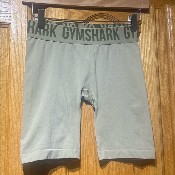Gymshark Women's Beige Fit Seamless Shorts Size Small EUC - Picture 2 of 5